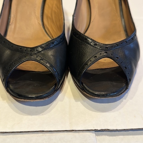 Banana Republic genuine leather open toe black heels made in Italy size 9 - Picture 4 of 9